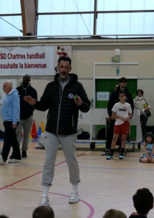 Dimanche dernier le CCBM a organisé le premier rassemblement U7 🏀🏀🏀
Les Mknis Basketteurs de Luisant, Barjouville, Champhol, Mainvilliers, Lucé, Janville et du CCBF ont participé à plusieurs ateliers, encadrés par des pros du C Chartres Métropole Basket M