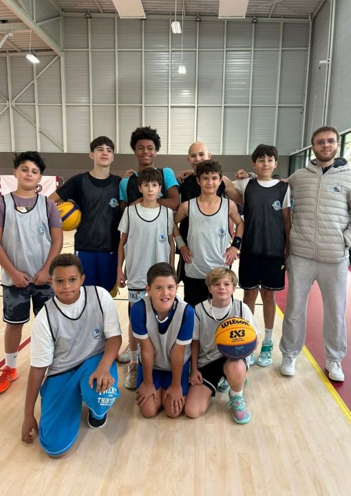 Les u13 et u15 vainqueurs du stop 3x3 à AUNEAU. Le 3x3 se met en place...Bravo et merci aux différents acteurs