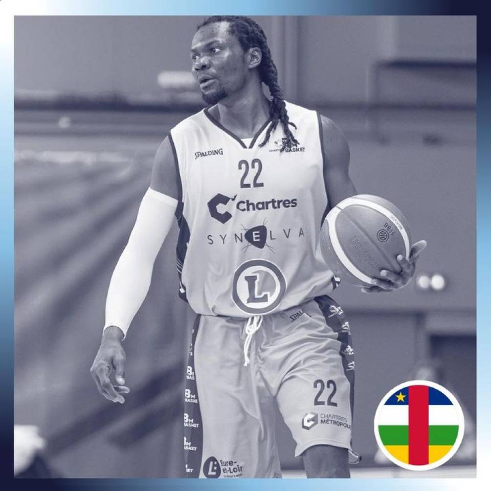 ❗️ Max participe aux éliminatoires de l'AfroBasket 2025 !

👉 Max Kouguère a rejoint la sélection centrafricaine (Groupe D) aujourd'hui pour participer à la 1ère Fenêtre des qualifications de l'Afrobasket 2025. Il sera absent jusqu'au 27 février. 

Pour en savoir plus, RDV ici 👉 https://bit.ly/49A2BZj

On lui envoie toutes nos forces et encouragements ! Reviens-nous en forme !

#basketball #sportchartres #nm1 #fiba #afrobasket