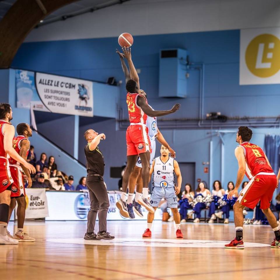 💪 Victoire 80-69 face à Saint-Vallier !

L'album photo complet est en ligne sur notre site internet !

#basketball #ffbb #nm1 #basketmasculin

📷 Mundialphoto