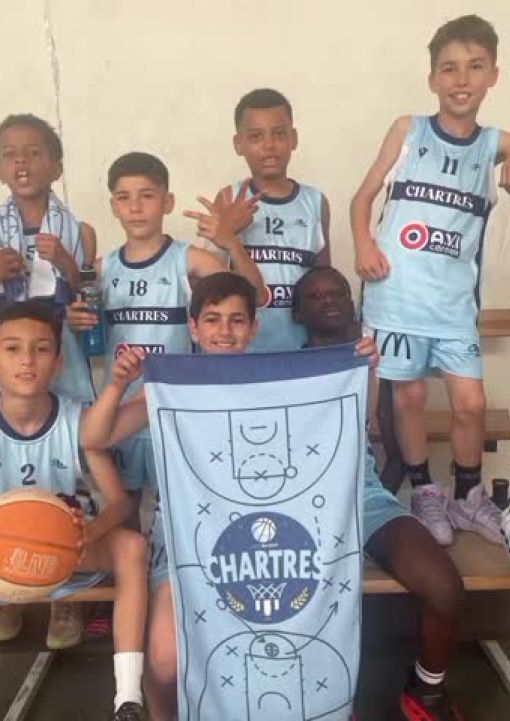 Tournoi de Fleury les Aubrais pour notre équipe U11 1 avec Coach Nico...une belle journée de basket avec une jolie 6e place 🏀
Fin de saison...RDV l'année prochaine 😉